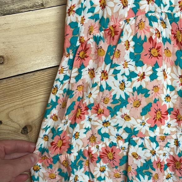 ePretty Size XL White and Pink Floral High-low Tier Lightweight Flowy Midi Skirt - Picture 7 of 9